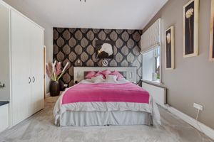 Bedroom- click for photo gallery